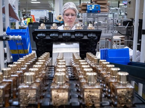 探秘巴黎網紅化妝品生產車間 東方女性追捧的美麗密碼